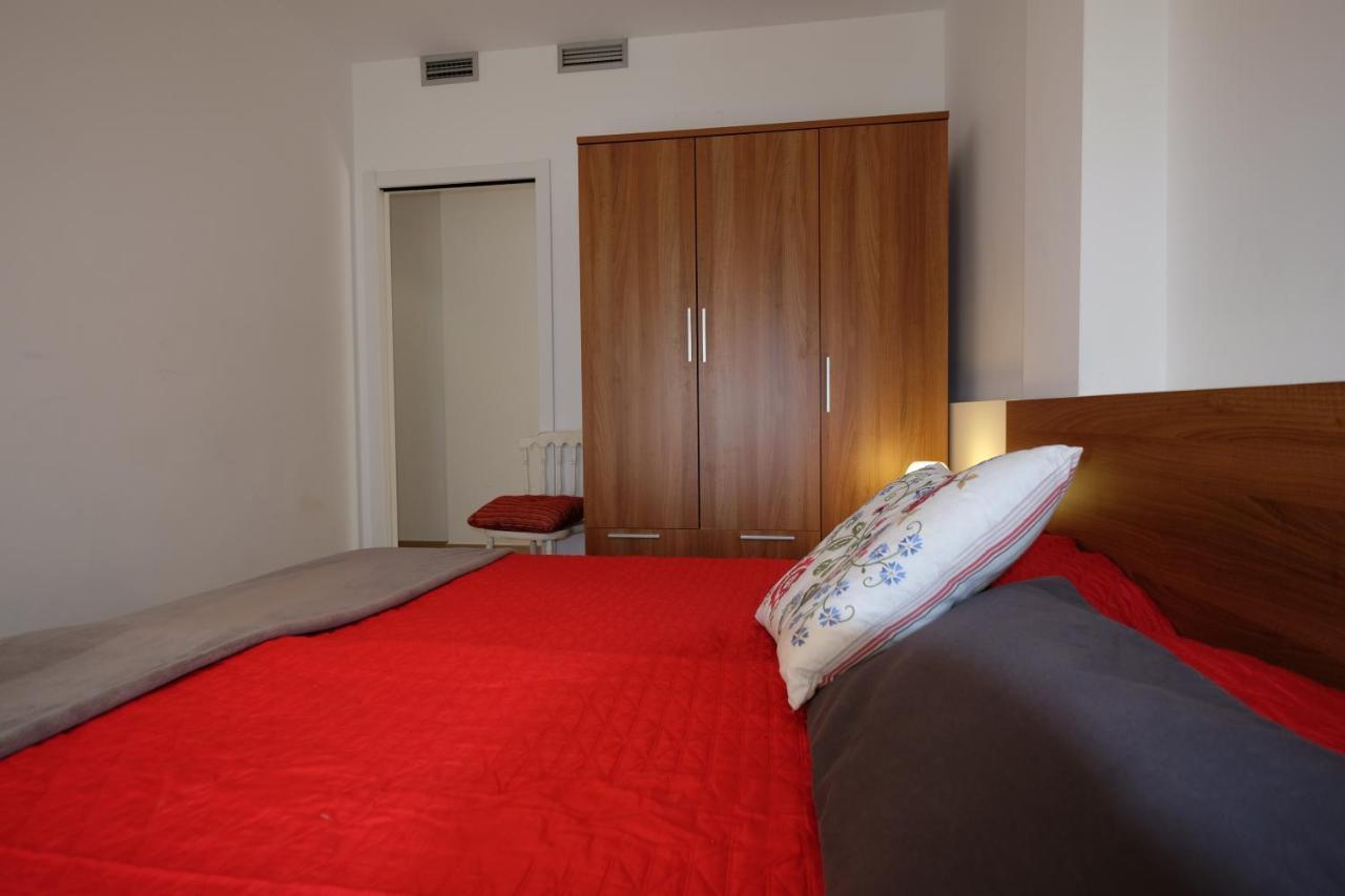 Inass Apartment ซีเจส ภายนอก รูปภาพ